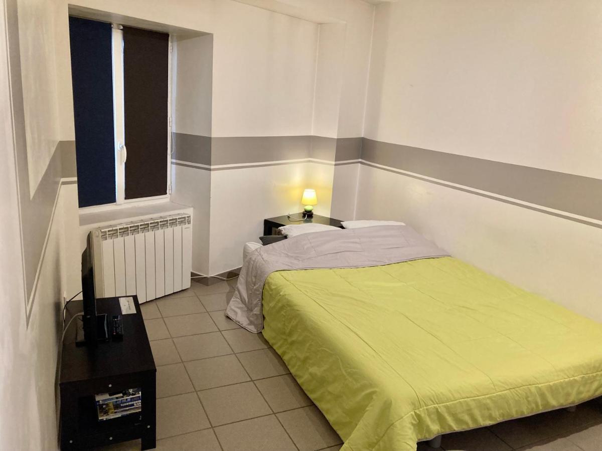 Charmant Studio Centre Ville Le Puy-en-Velay Bagian luar foto