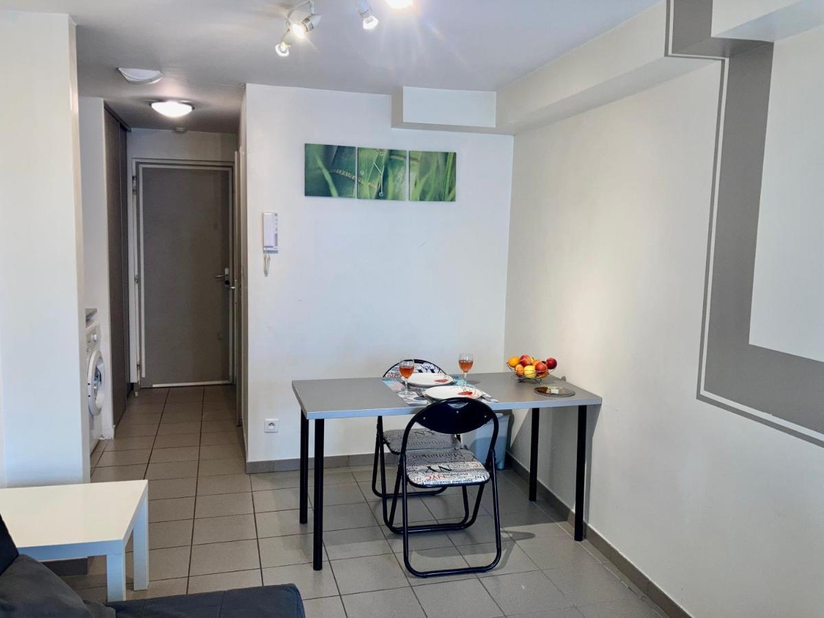 Charmant Studio Centre Ville Le Puy-en-Velay Bagian luar foto