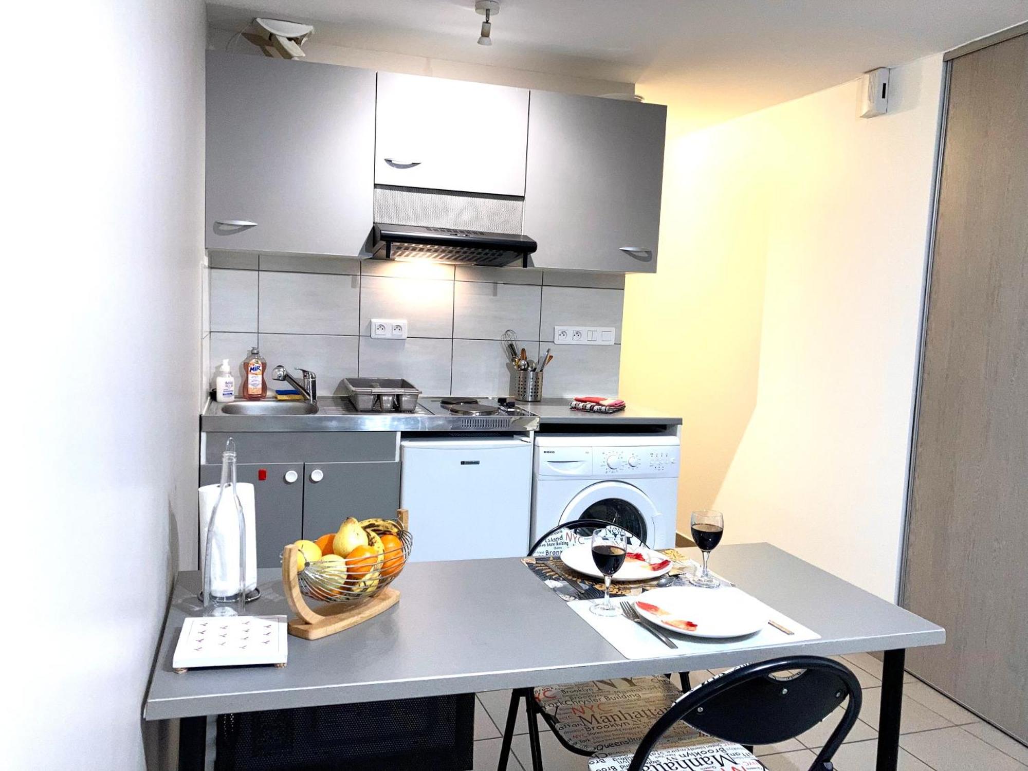 Charmant Studio Centre Ville Le Puy-en-Velay Bagian luar foto