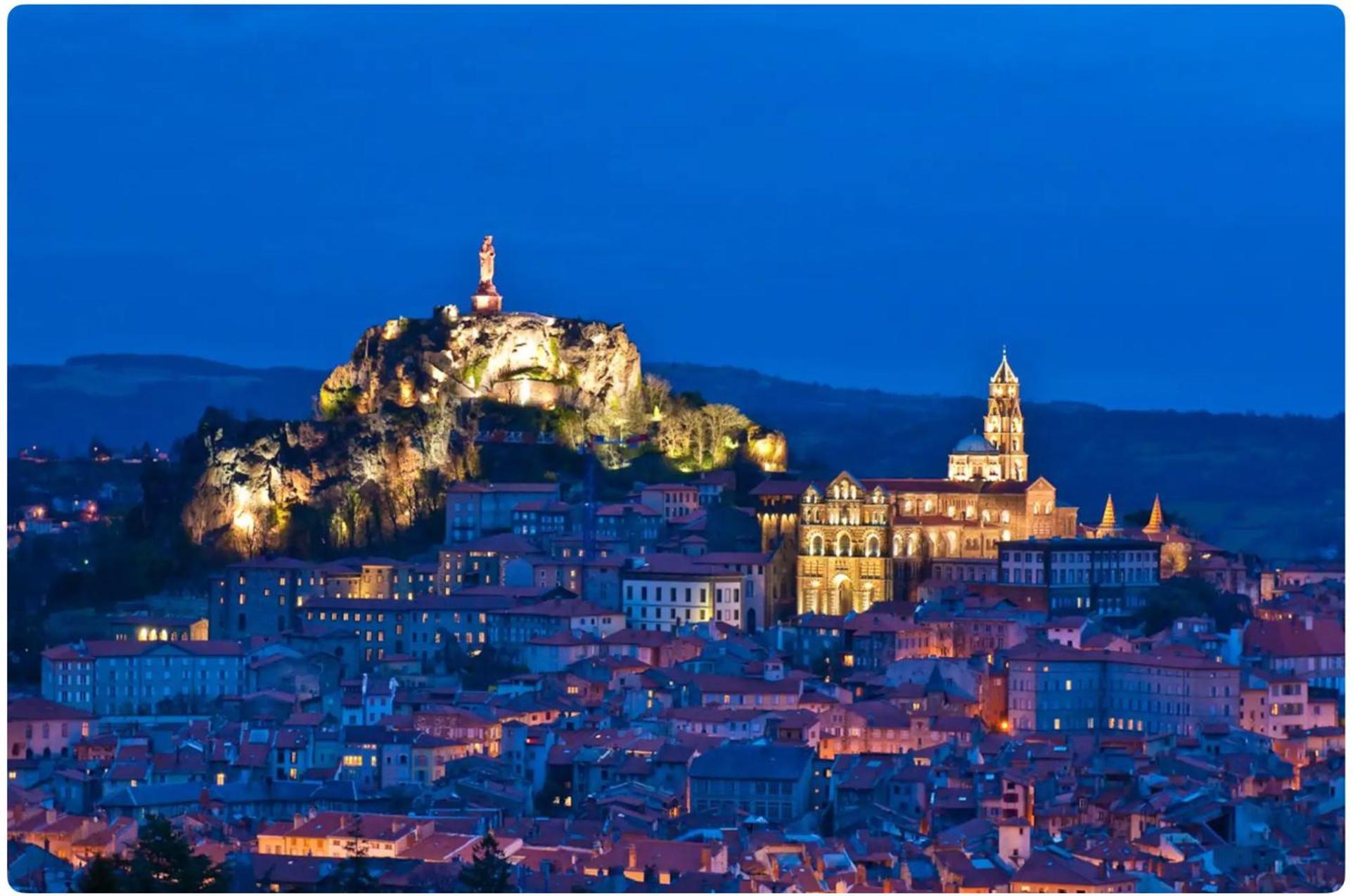 Charmant Studio Centre Ville Le Puy-en-Velay Bagian luar foto
